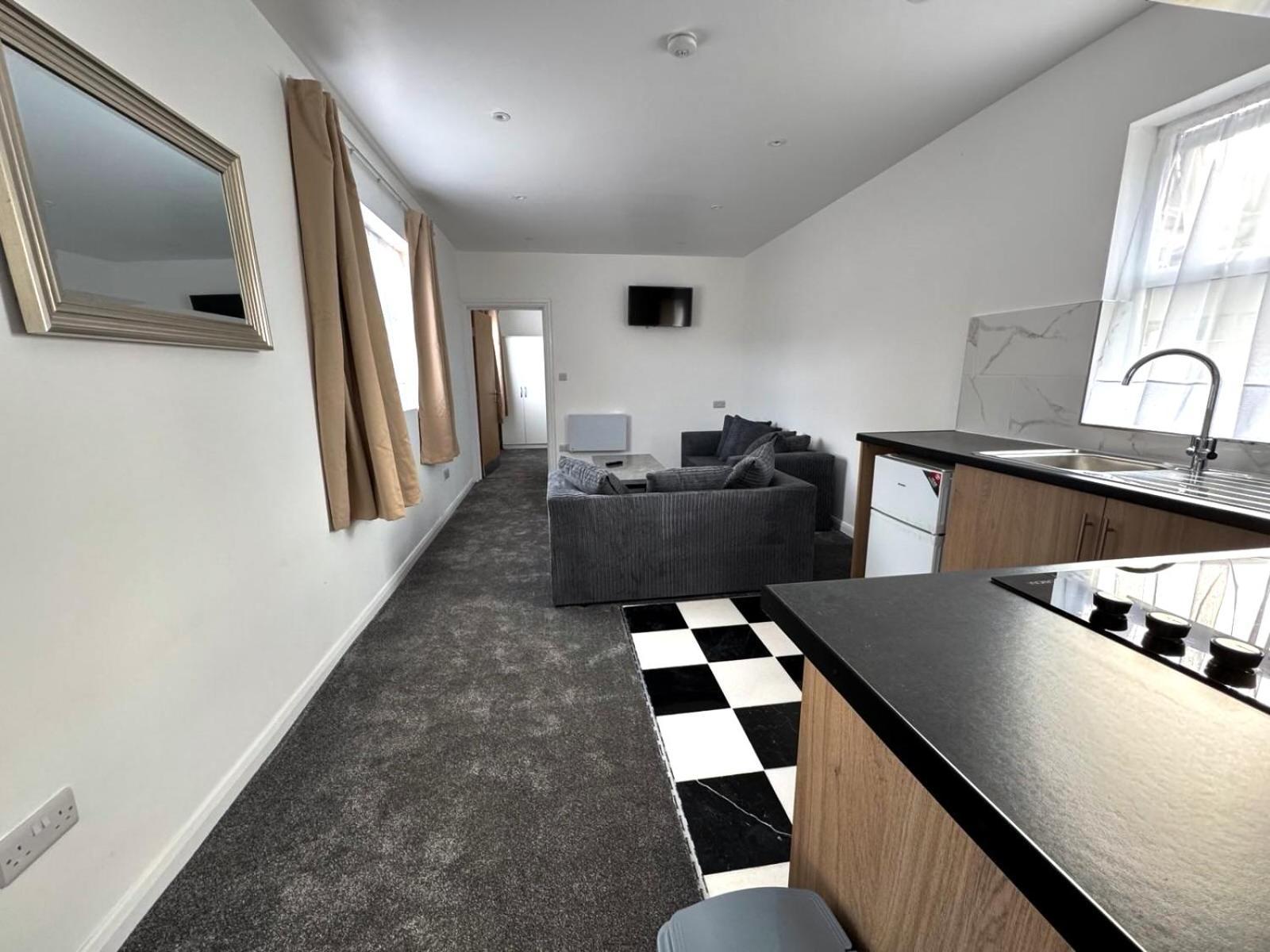 Park Hotel Илфорд Екстериор снимка
