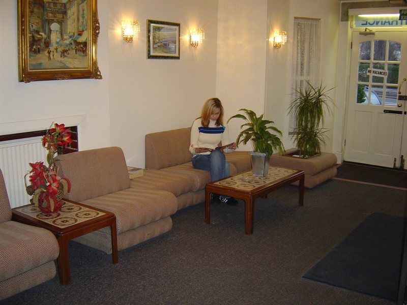 Park Hotel Илфорд Екстериор снимка